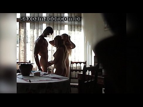 ❤️ Tình dục bạn bè mời một người đàn ông khổng lồ và một ba người với anh ta ️  Video qua đường hậu môn  tại chúng tôi  ﹏