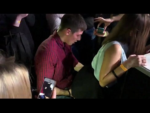 ❤️ Quan hệ tình dục thực sự trong một hộp đêm ở Nga. 18 tuổi cô gái Nga trong hậu môn và âm đạo bị đụ trong hộp đêm ️  Video qua đường hậu môn  tại chúng tôi  ﹏